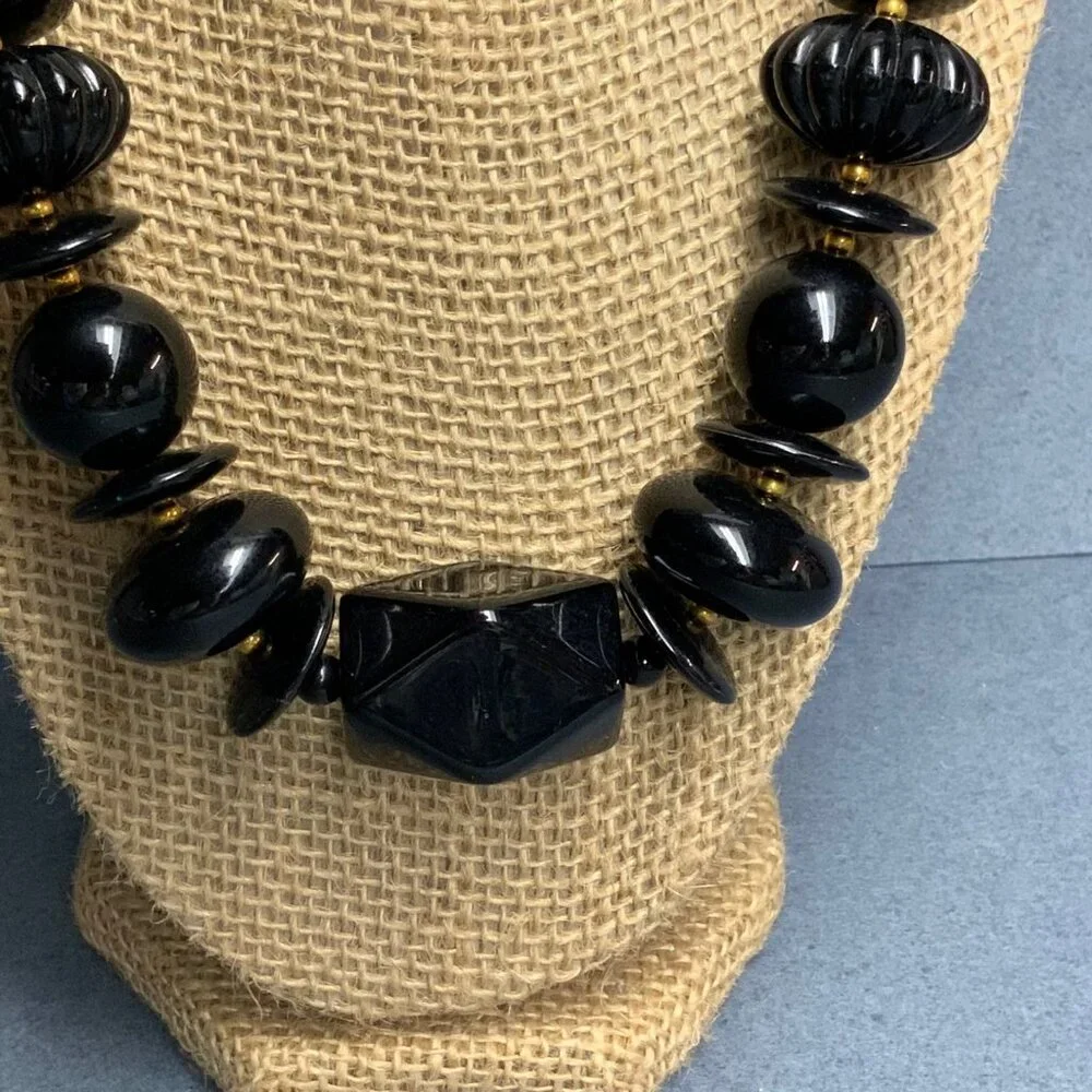 Vintage Chunky Beaded Necklace 21 In Black Gold Faceted Fluted Oval Geometric - Picture 4 of 7